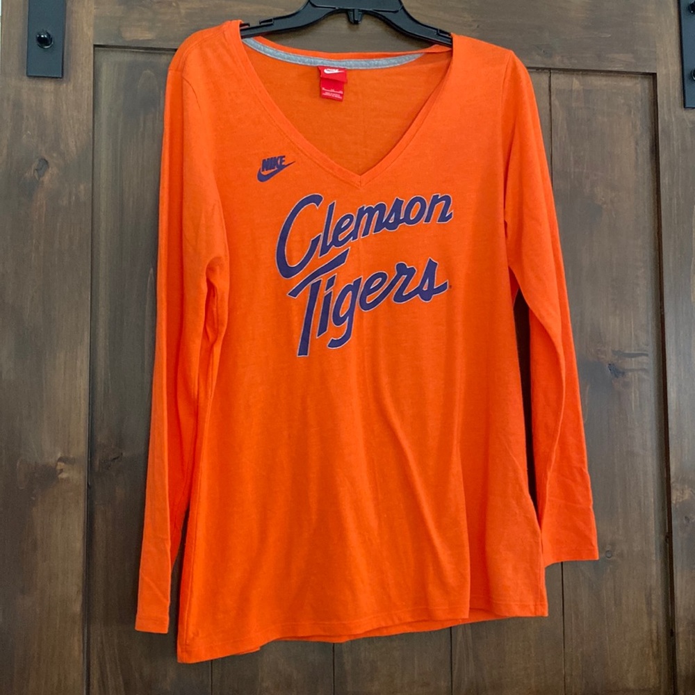 E358 Nike women’s EUC Clemson Tigers T-shirt long sleeve Sz XL